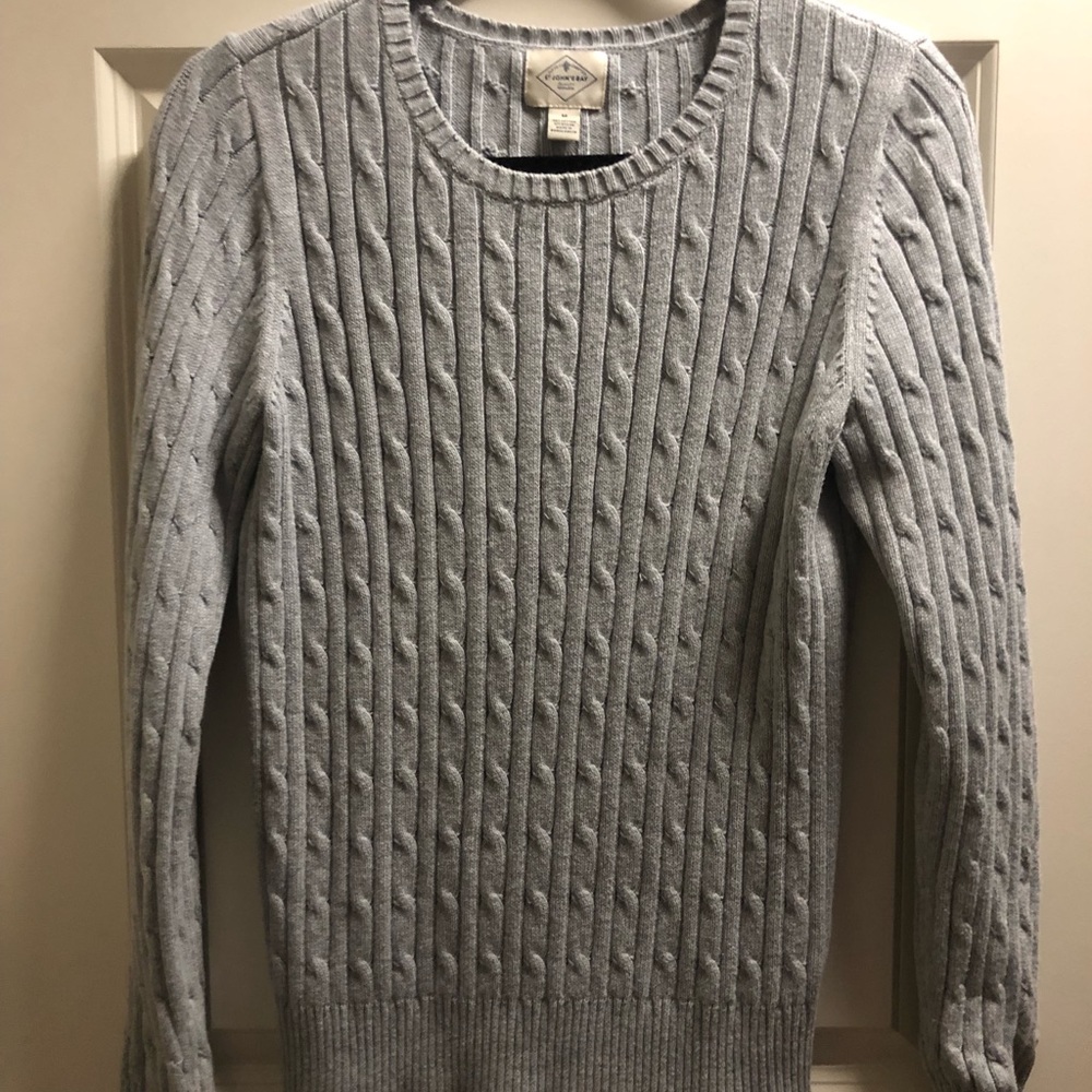 Grey crew neck sweater